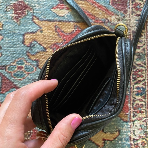 Small Michael Kors Crossbody Bag - Picture 3 of 4